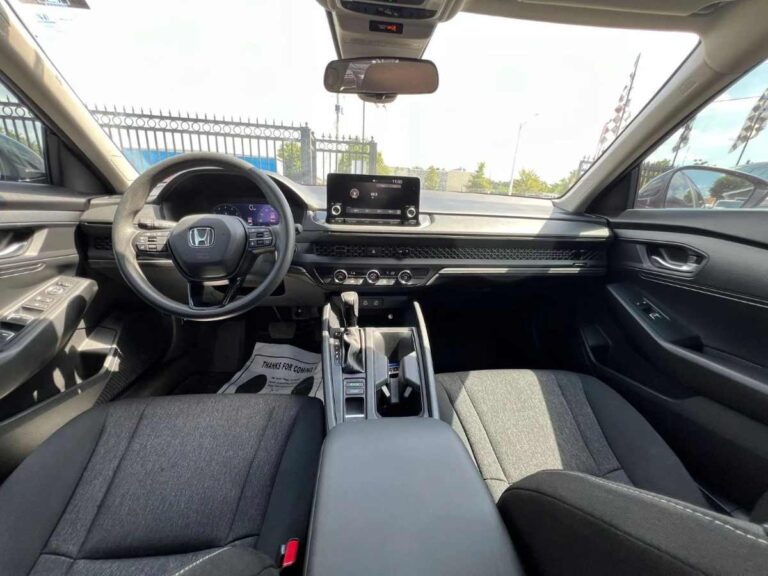 2023-honda-accord-lx-black-008203 (15)