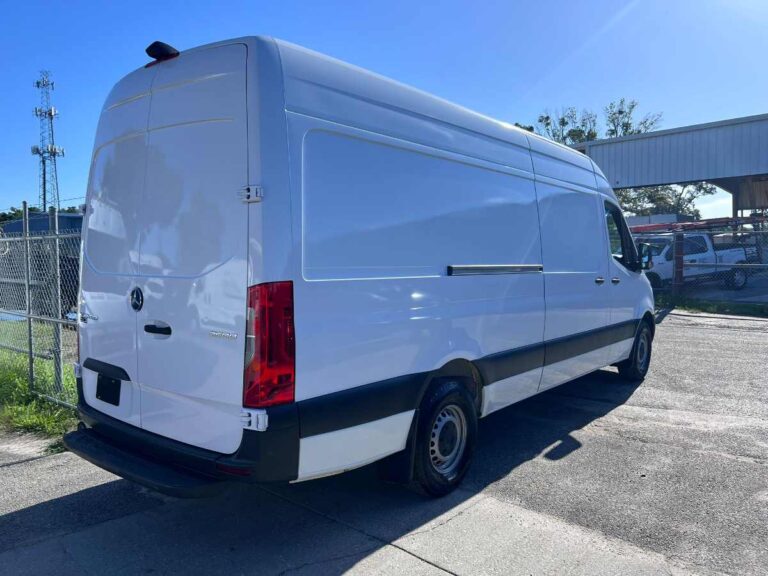 2023-mercedes-benz-sprinter-2500-branco-158434 (10)