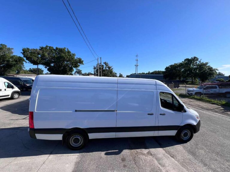 2023-mercedes-benz-sprinter-2500-branco-158434 (11)
