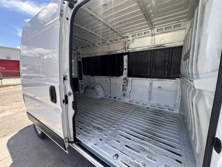 2023-ram-promaster-3500-159-wb-branco-543-547) (13)