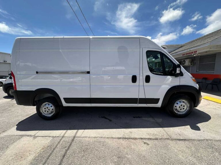 2023-ram-promaster-3500-159-wb-branco-543-547) (3)