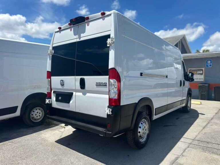 2023-ram-promaster-3500-159-wb-branco-543-547) (4)