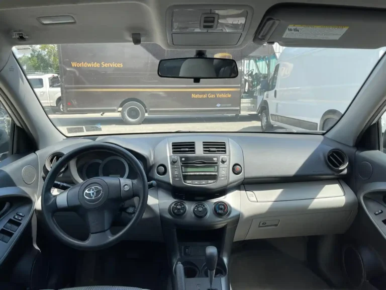 2009-toyota-rav4-011810 (10)