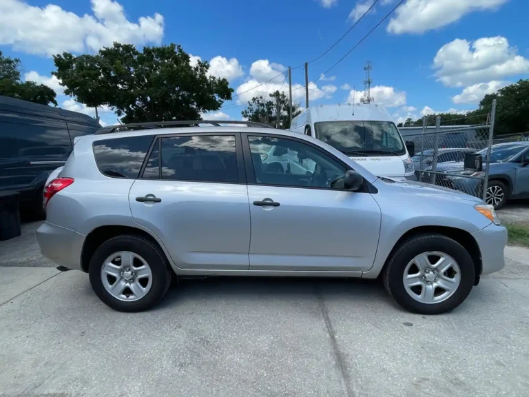 2009-toyota-rav4-011810 (15)