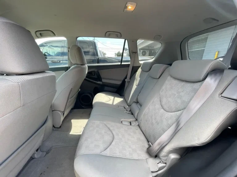 2009-toyota-rav4-011810 (9)