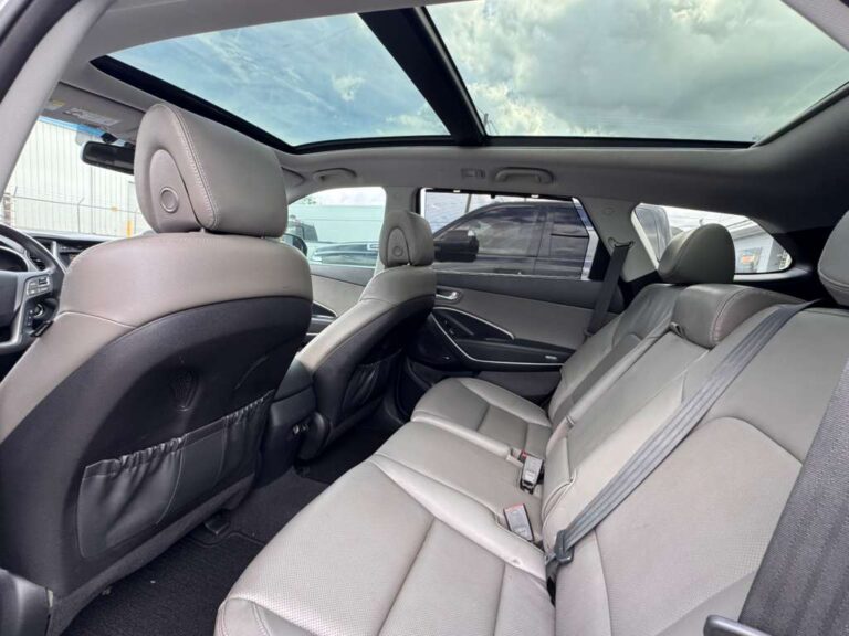 2016-hyundai santa fe se 158370 (15)