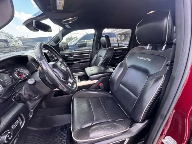 2019-ram-1500-laramie-738987 (15)