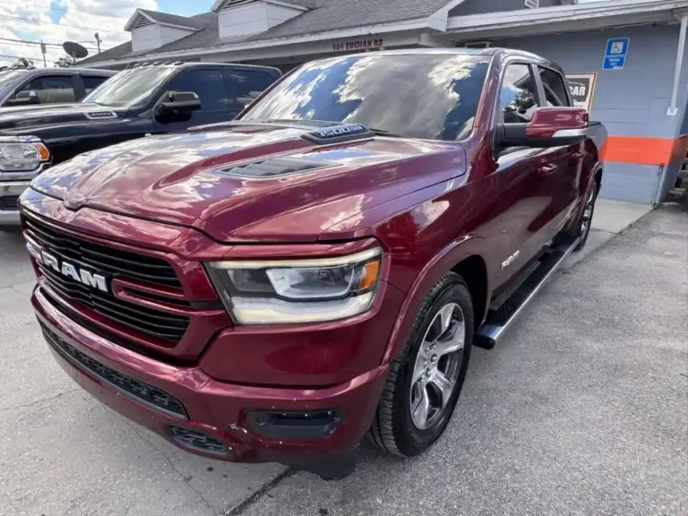 2019-ram-1500-laramie-738987 (5)