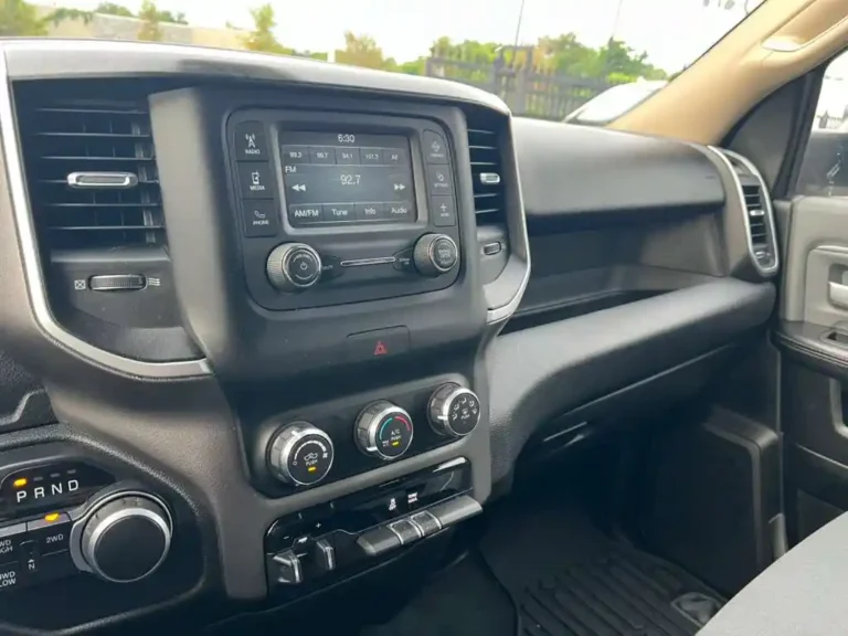 2019-ram-2500-big-horn-544515 (11)