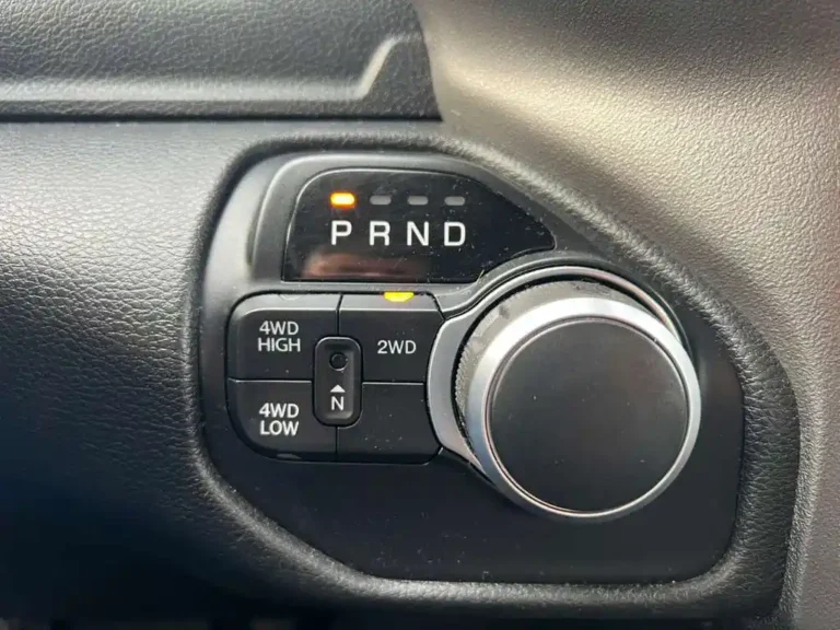 2019-ram-2500-big-horn-544515 (12)