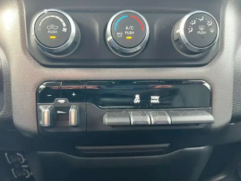 2019-ram-2500-big-horn-544515 (14)