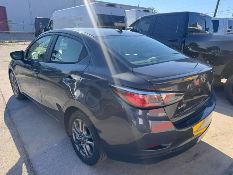 2019-toyota-yaris-le-509202 (6)