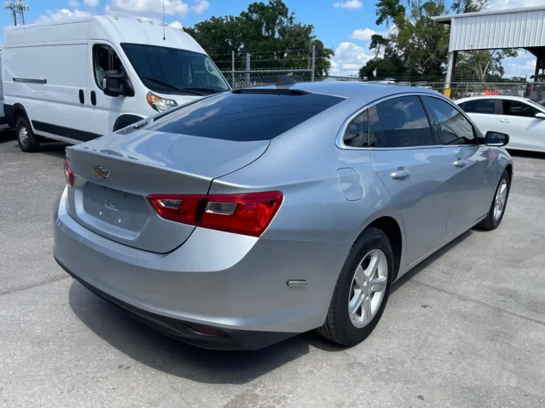 2020-chevrolet-malibu-104332 (13)