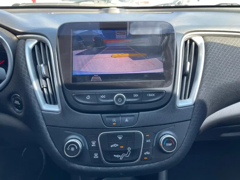 2020-chevrolet-malibu-104332 (15)