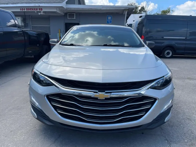 2020-chevrolet-malibu-104332 (16)