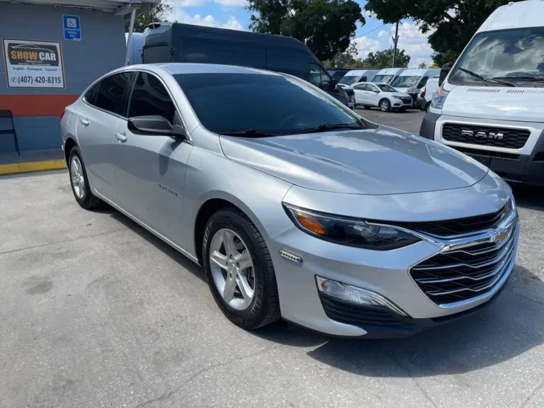 2020-chevrolet-malibu-104332 (2)