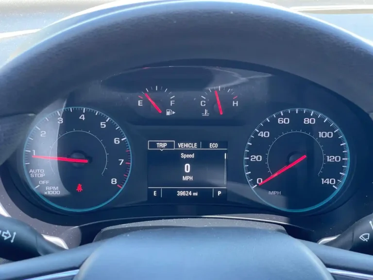 2020-chevrolet-malibu-104332 (9)