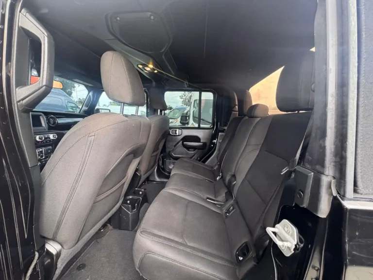 2020-jeep-gladiator-sport-s-115799 (17)