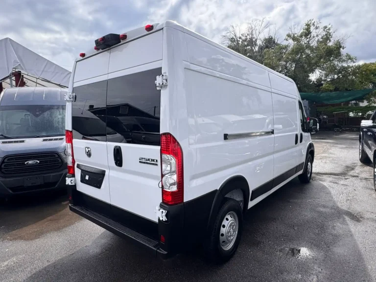 2023-ram-promaster-2500-506422 (5)