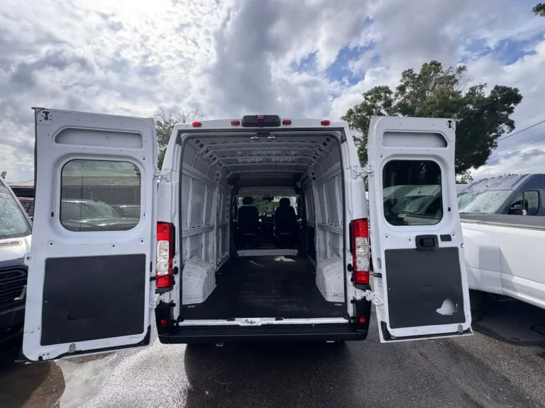 2023-ram-promaster-2500-506422 (7)