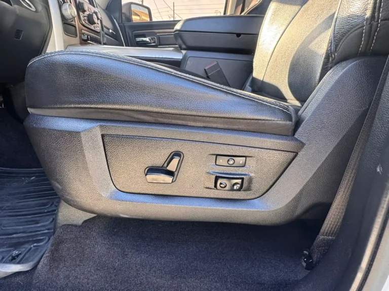 ram-1500-laramie-20196-215744 (15)