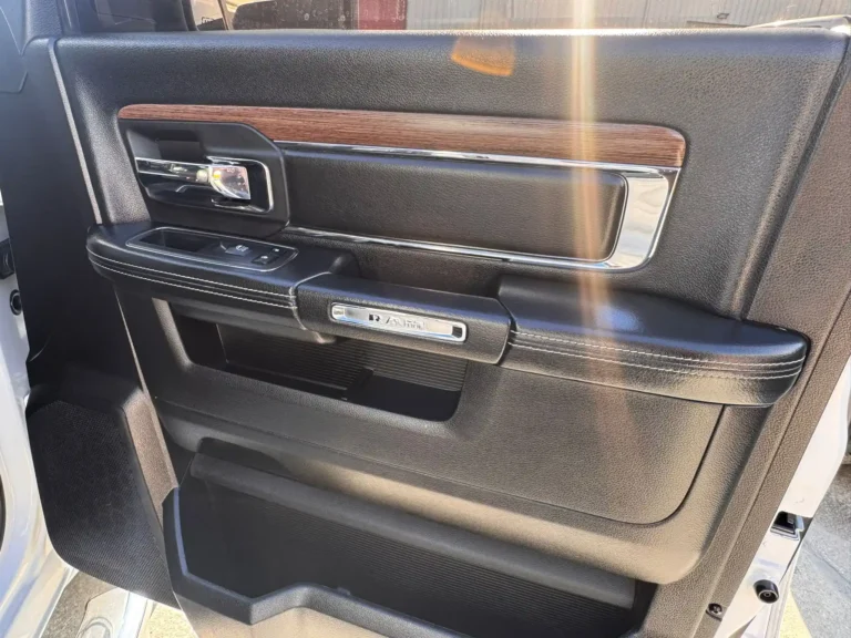 ram-1500-laramie-20196-215744 (19)