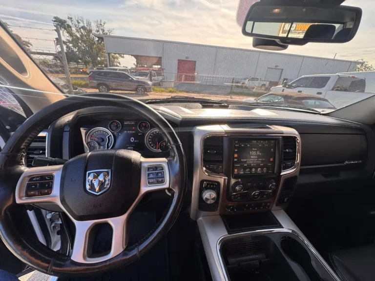 ram-1500-laramie-20196-215744 (9)