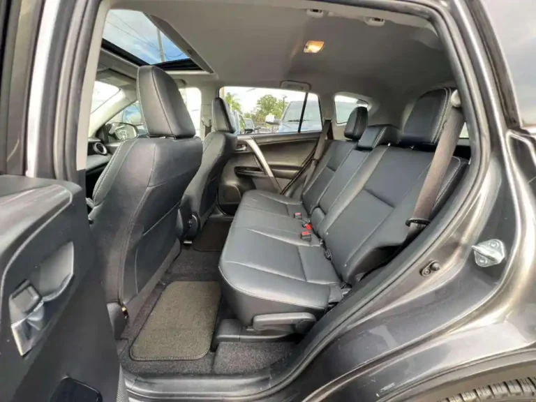 toyota rav4 2017 127620 (12)
