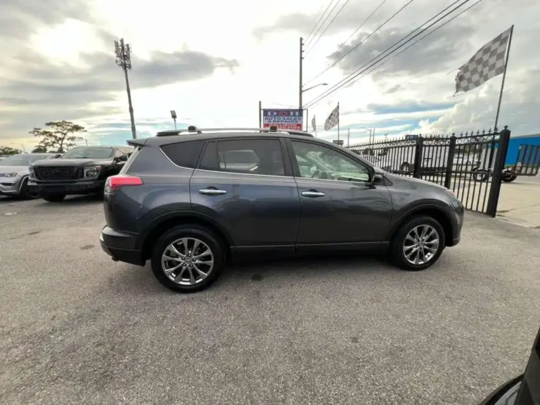 toyota rav4 2017 127620 (4)