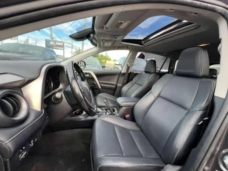 toyota rav4 2017 127620 (8)
