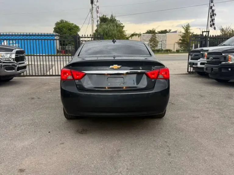 2018 chevrolet impala lt sedan 151594 (4)