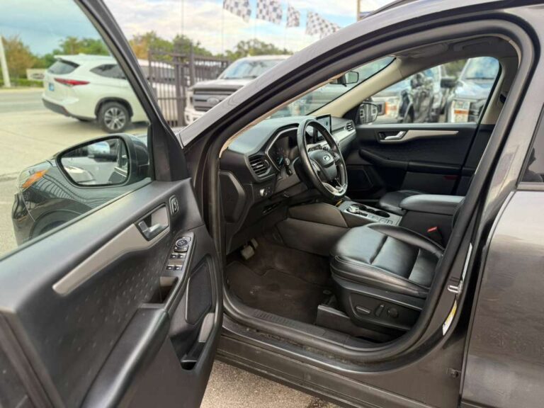 ford-escape-sel-2020-a80928 (11)
