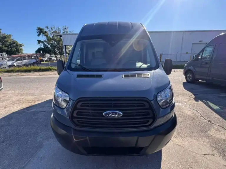 ford-transit-250-b74138 (1)