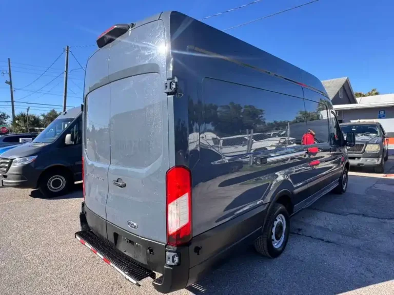 ford-transit-250-b74138 (6)