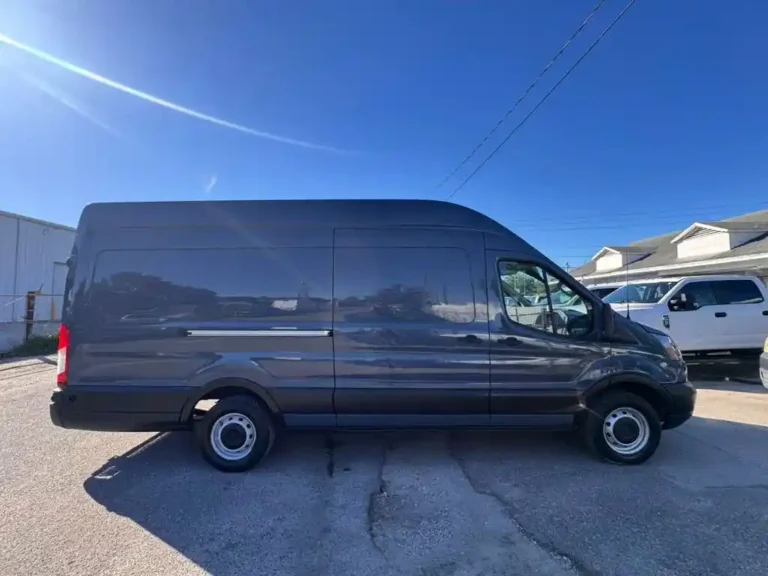 ford-transit-250-b74138 (7)