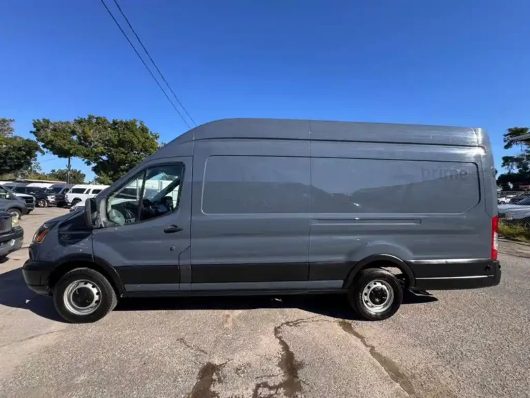 ford-transit-250-b74138 (9)