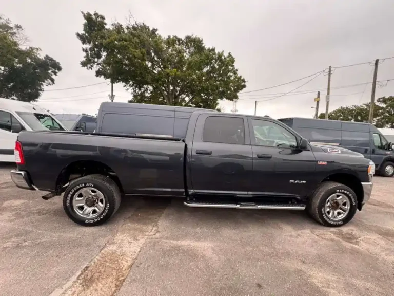 ram-2500-tradesman 2020 163425 (10)