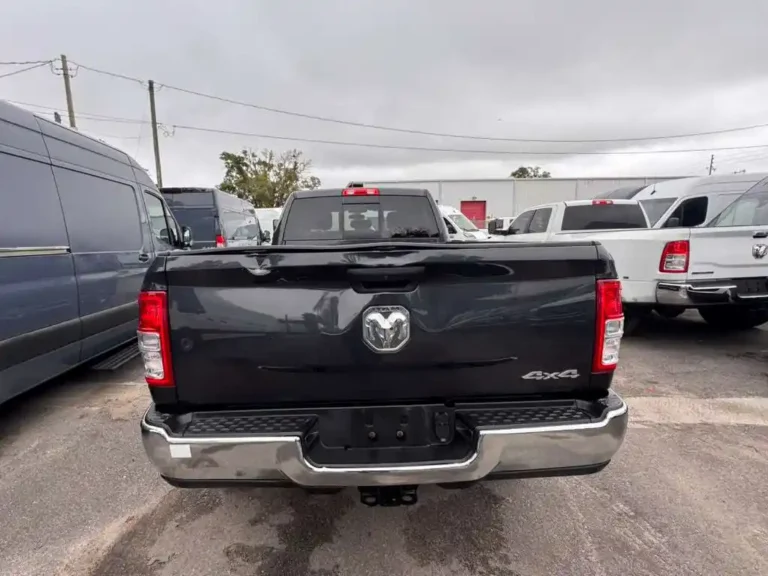ram-2500-tradesman 2020 163425 (6)