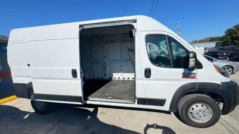 ram-promaster-2500-110795 (10)