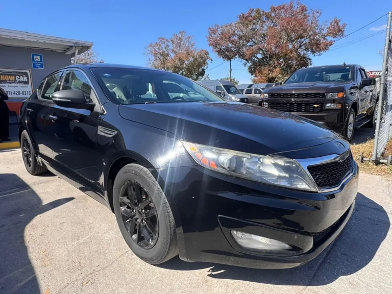 119520 kia optma (1)