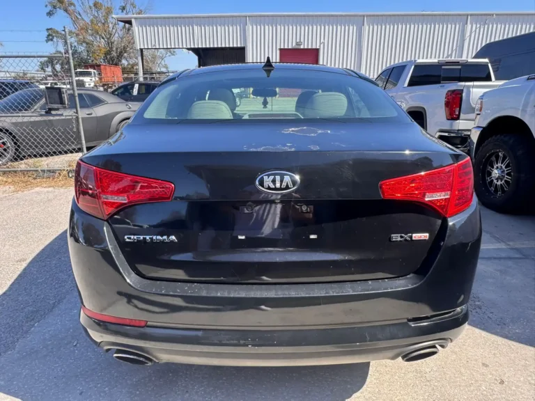 119520 kia optma (5)