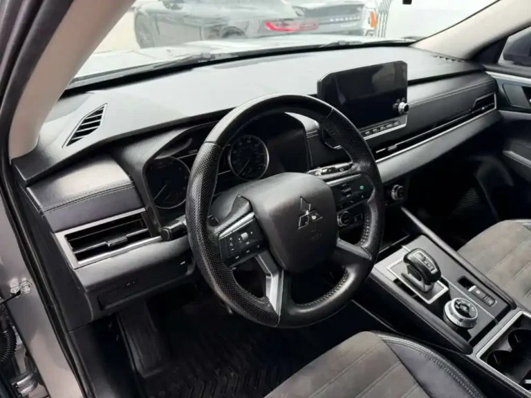 011053 Mitsubishi (11)