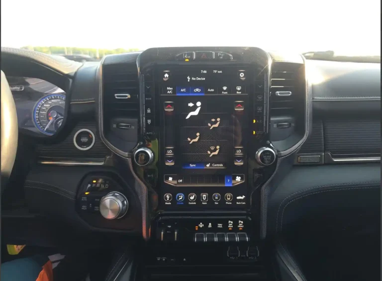 556892 RAM 1500 (11)